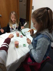 Cover photo for Another Fun 4-H Holiday Workshop