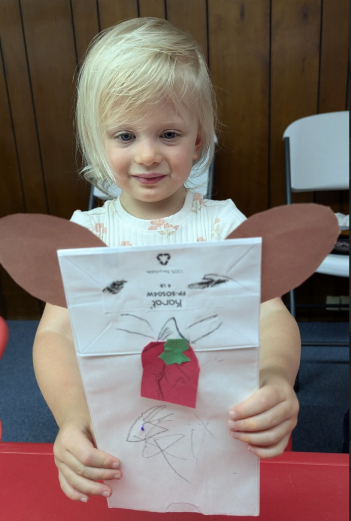Craft: Mouse Puppet